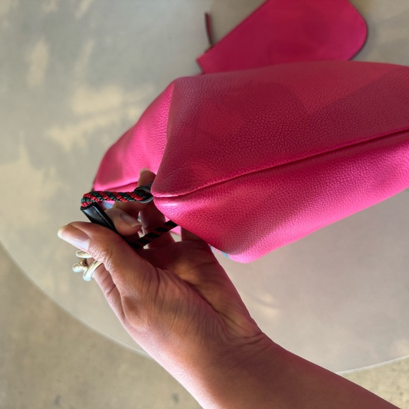 Gucci Pink Leather Printed Drawstring Backpack Bag - Picture 5 of 9